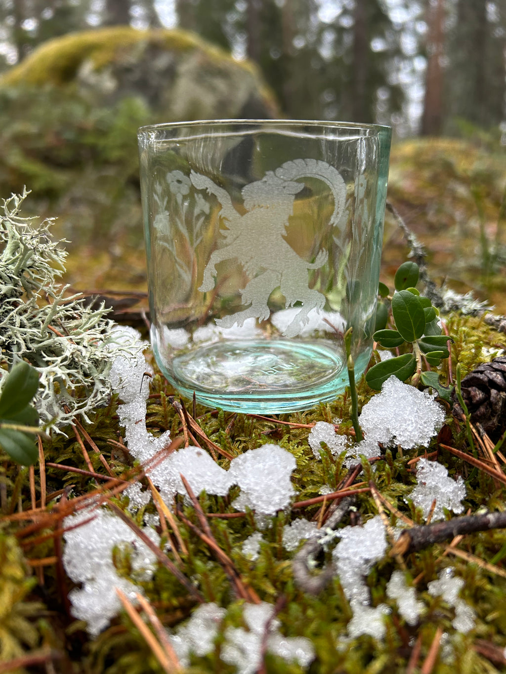 Hälsingebocken Med Linblomma